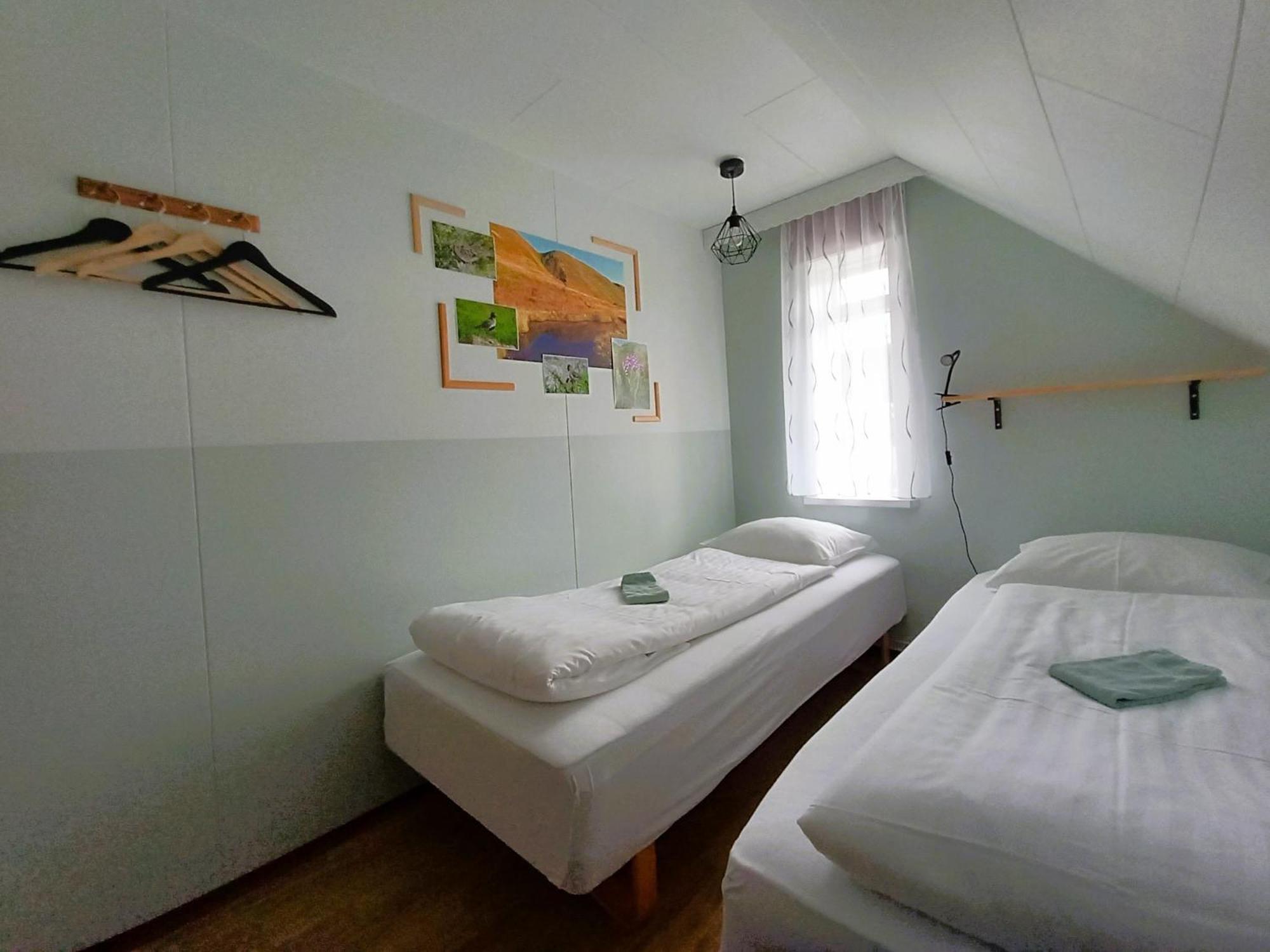 Husavik Green Hostel Bagian luar foto