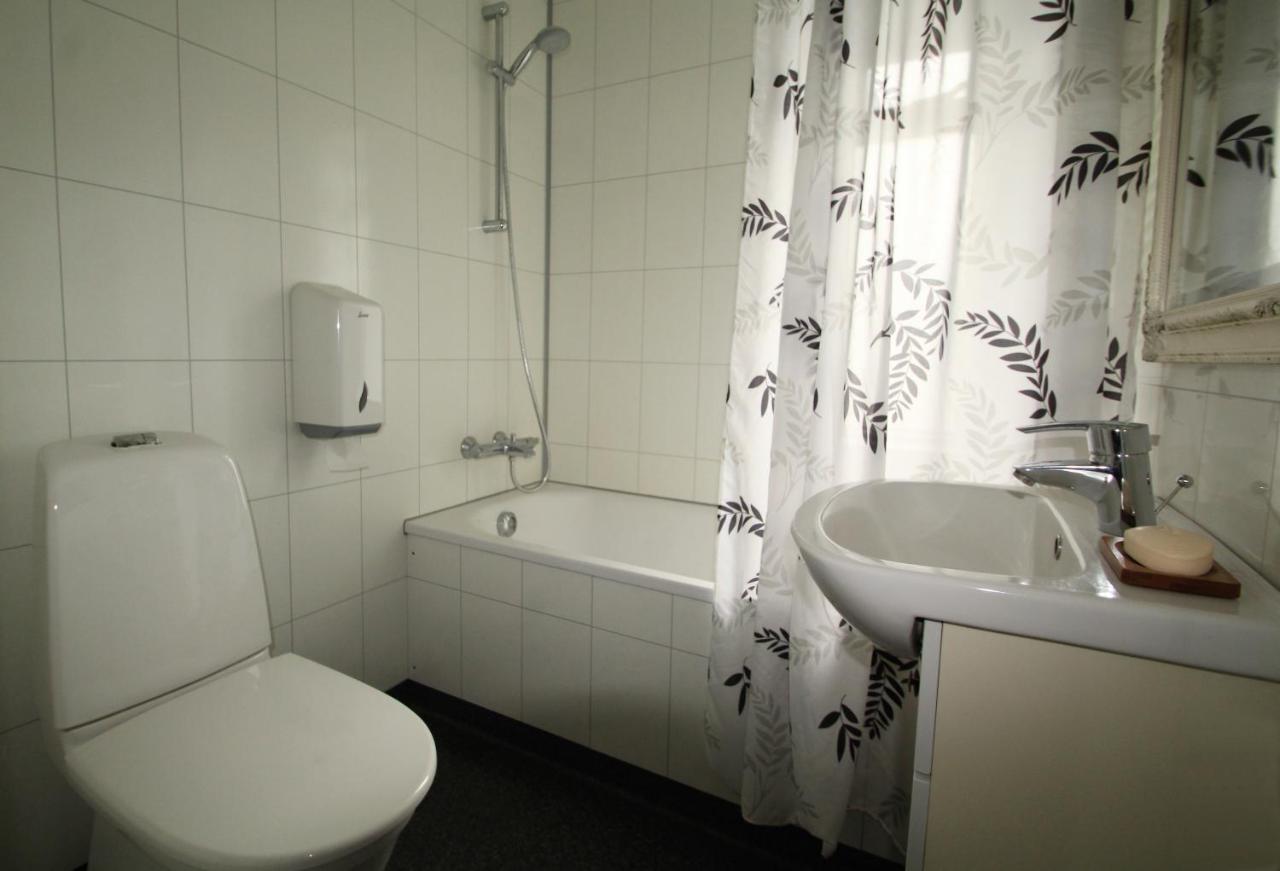 Husavik Green Hostel Bagian luar foto
